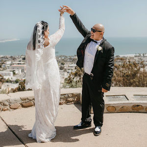 Meet your Posher, Monica